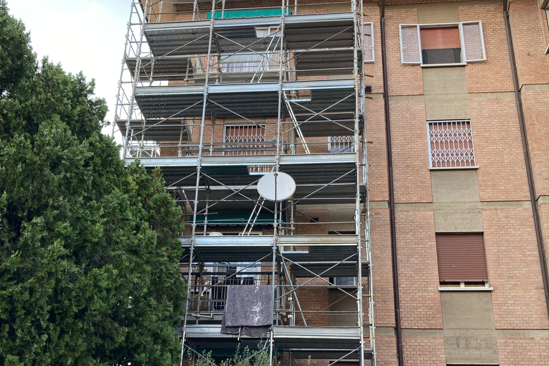 Scopri di più sull'articolo L’importanza della ristrutturazione di esterni: tutti i servizi di Ristrutturazioni 2Esse
