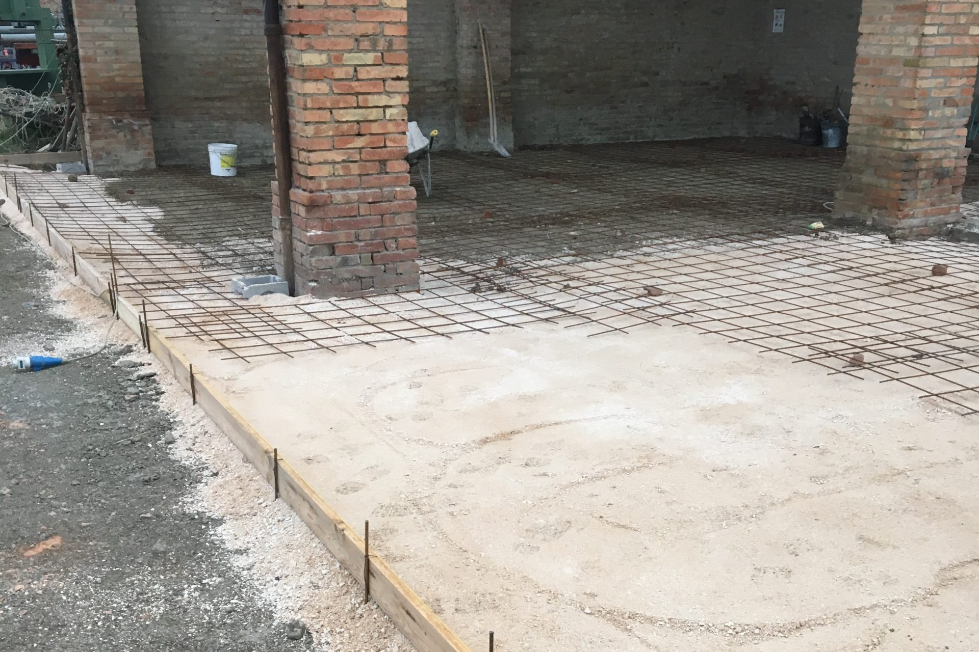 Scopri di più sull'articolo Pavimenti industriali: tutto quello che devi sapere